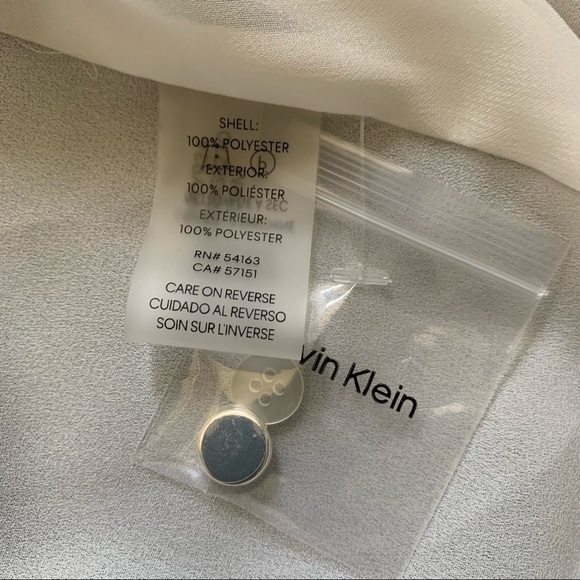 Calvin Klein New With Tags XL Ruffled Button-Front White  Top - Picture 7 of 9